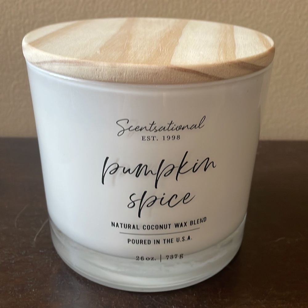 Scentsational Pumpkin Spice Candle  Glass Jar 26oz 3 Wick Coconut Wax Blend - Picture 2 of 3